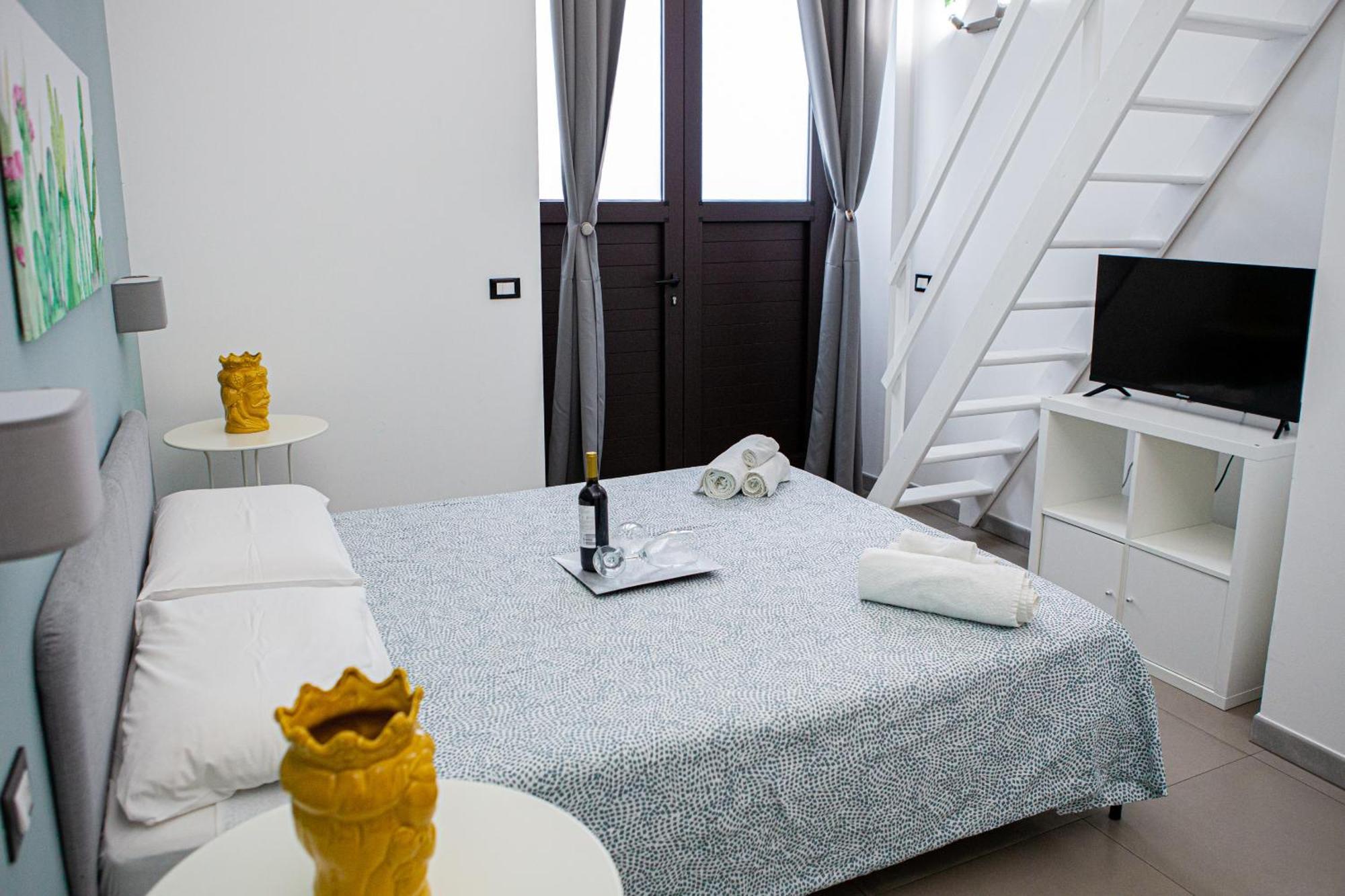 Ruggero Settimo - Holiday Houses Katania Zewnętrze zdjęcie